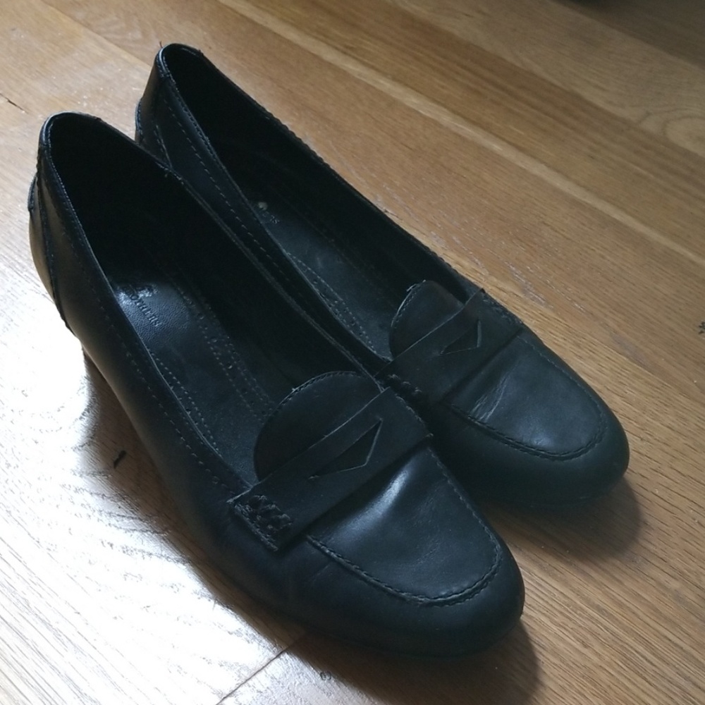Black profesional Brooks Brothers pumps